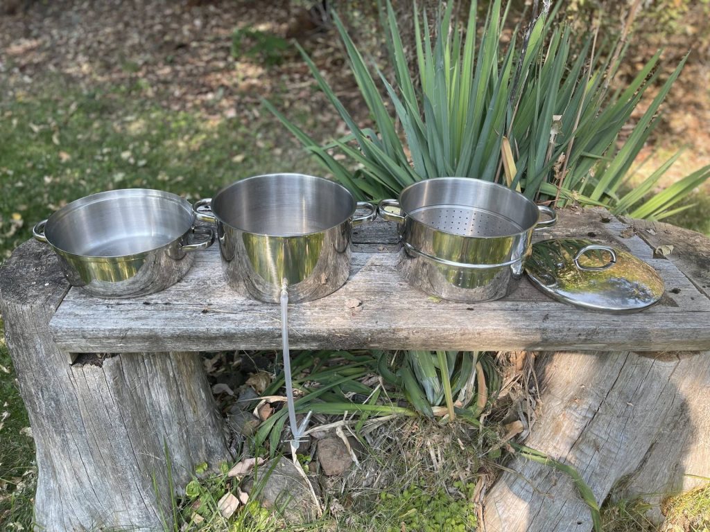 How to Use a Steam Juicer Make Your Own Elderberry Juice with Fresh